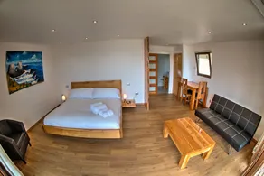 Ruka Lobos - Room