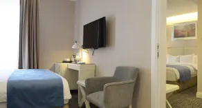 City Avenue Hotel - Zimmer