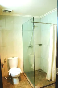 Sari Ater Kamboti Hotel Bandung - Bathroom