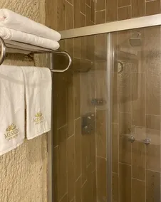 Mesken Cave Suites - Bathroom