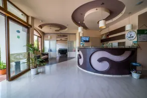 Step Hotel - Reception