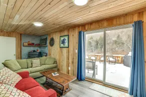 Mtn-view Deck & Grill: Creekside Catskills Cabin! - Innenbereich