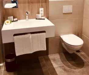 StadtHotel ARTE - Bathroom