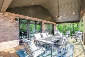 Beautiful Kentucky Lake Getaway w/ Dock & Deck! - Innvendig