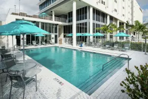 DoubleTree by Hilton Miami - Doral, FL - Piscine
