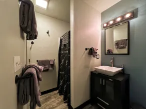 Starry Night Inn - Bathroom
