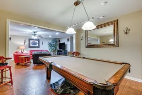 Pool Table & Patio: Cozy Lawrenceville Apt - Innvendig