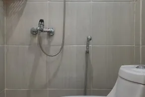 RedDoorz near RSUD Kota Luwuk - Badezimmer