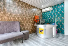 FabHotel Veetara - Reception