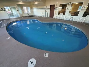 Toppenish Inn and Suites - Pool