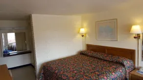 Red Carpet Inn - Blacksburg - Chambre