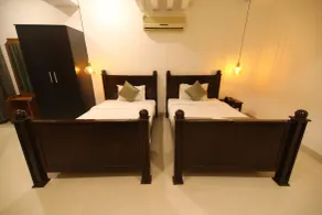 Earth Hotels Domlur - Rom