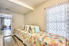 Port Charlotte Cottage ~ 3 Mi to Beach Park! - Værelse
