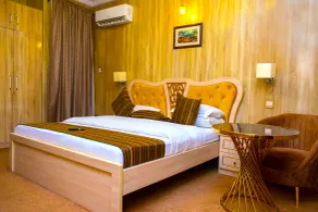 ERiTH APARTMENT & SUITES - Room