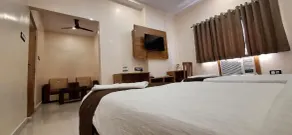 New Sun International & Banquet Hall - Chambre