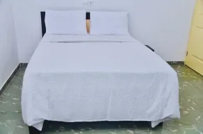 Hôtel La Couronne RW - Room