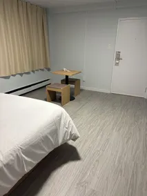 Rundle Inn and Suites - Room