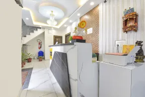 Fabhotel Dev Palace - Receção