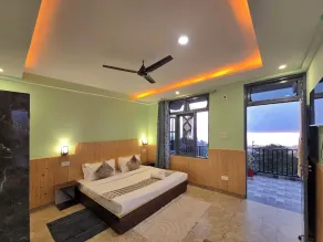 Aangan Royal Stay- Your Mountain Home in Dharamshala - Room