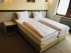 Hotel restaurant germania - Room