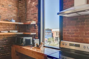 Convenient Couple's Retreat in Dtwn Marshall! - Intérieur
