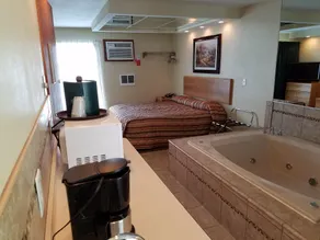 Black Hawk Motel & Suites - Room