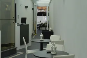 8room Hotel - Reception