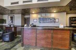 Econo Lodge Lloydminster - Hall