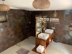 Le Coconut Lodge - Bathroom