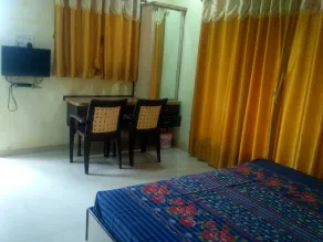 Hotel O by OYO Capital O Sai Icon Residency - Room