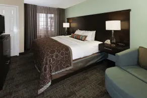 Staybridge Suites South Springfield by IHG - Chambre