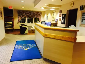 Microtel Inn & Suites by Wyndham Syracuse Baldwinsville - Rezeption