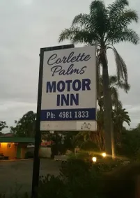 Corlette Palms Motor Inn - Front of property