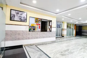 FabHotel Saltlake Palace - Nr Anandlok Hospital - Reception