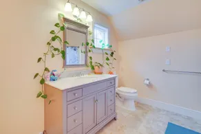 Secluded Family Home Near Hiking in Voluntown! - Intérieur