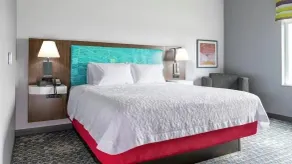 Hampton Inn Salem Boston - Chambre