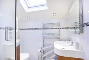 Holtby Grange Cottages - Badezimmer