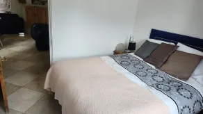 Cornerstone Manor Hotel - Habitación