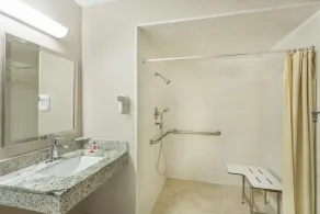 Super 8 by Wyndham Chico - Salle de bain