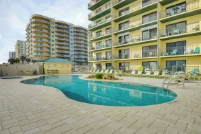 Daytona Beach Shores Condo w/ Ocean Views! - Intérieur