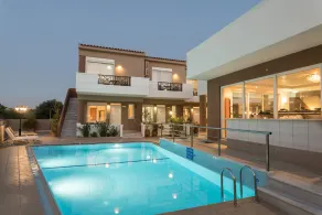 Okeanis II - Pool