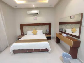 taratwo2 - Room