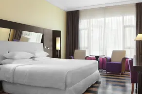 Four Points By Sheraton Le Verdun - Room