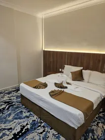 Abeer Al Azizia Hotel - Room