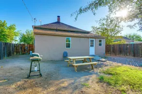 Walkable Location, Fenced Yard: Wickenburg Home! - Innenbereich