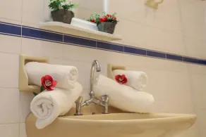 Chrissomallis Apartments - Bathroom