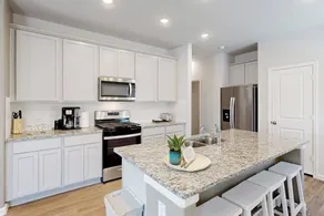 Patio Dining & Yard: Porter Escape, 3 Mi to Golf - Interior