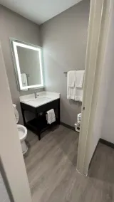 Motel 6-Atlanta, GA - Downtown - Bathroom