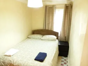 SS Property Hub - Family Apartment near Central London - Chambre
