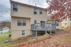 8 Mi to National Mall: Quiet Cheverly Apt - Interior